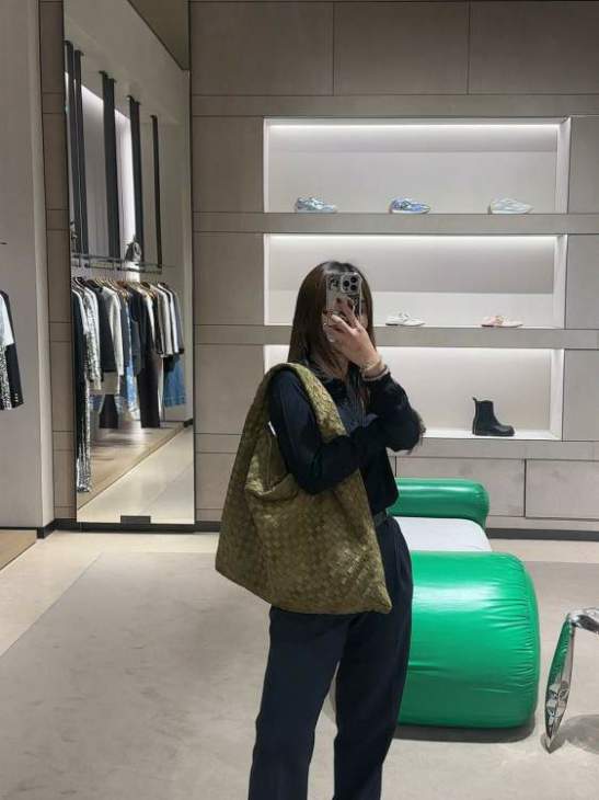 Picture of Bottega Veneta Handbags _SKUfw222507750fw